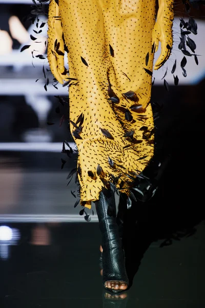 Look 28